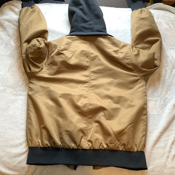 Forever 21 Men’s Hooded Bomber Jacket - Picture 3 of 4